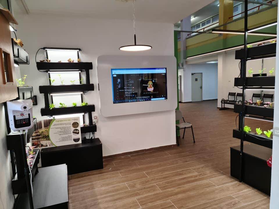 NextTouch | קבוצת פריבל פתרונות טכנולוגיים בעמ